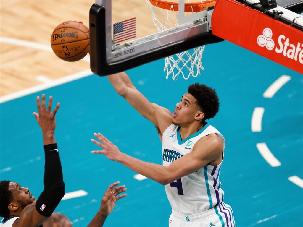 伊森首轮表现全面:场均7.6分4.3板,命中率47.7%,三分36.8%,防守端1抢断1盖帽 如果说进攻端的数据让人欣喜,那么防守端的